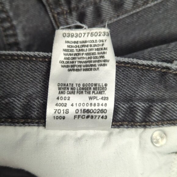 Levi's Jeans Men's 48x32 Fits 44x30 Black 560 Loose Fit Tapered Leg Denim - Picture 12 of 13